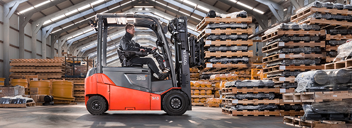 Electric forklifts