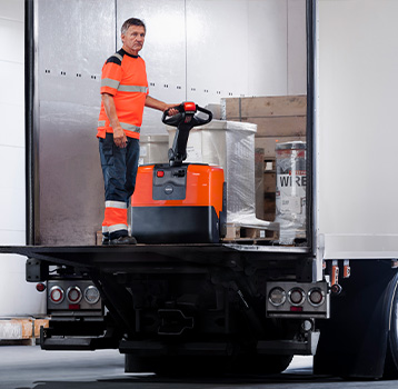 Toyota Material Handling: BT Tyro su camion