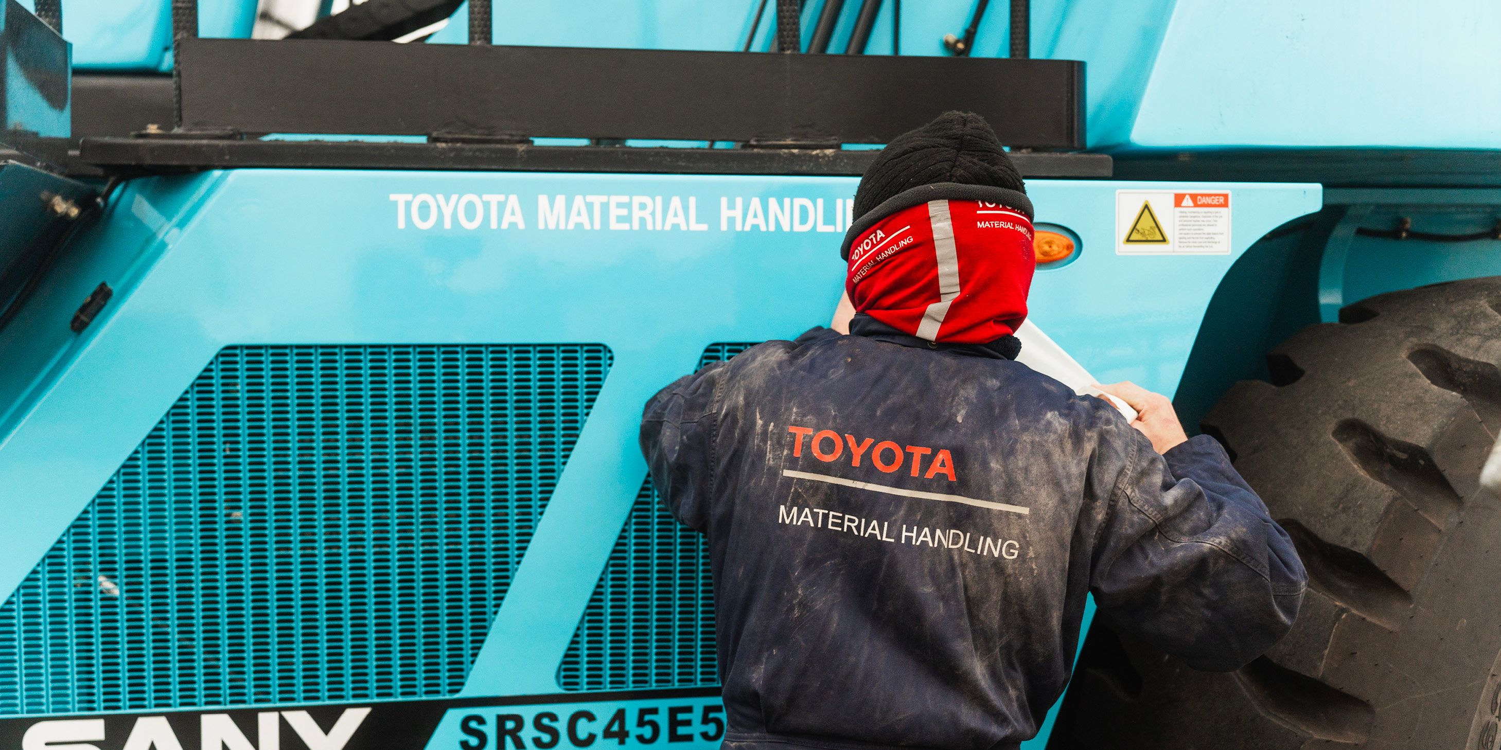Elektrisk Reachstacker fra Toyota Material Handling