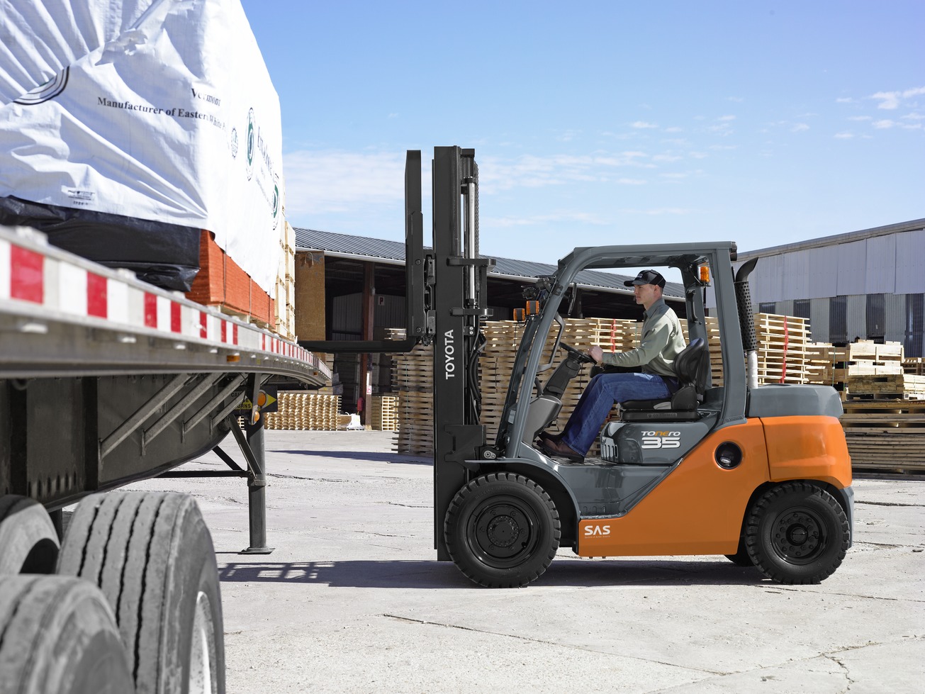 Toyota Tonero Diesel Forklift 3.5t - IC Counterbalanced Trucks | Toyota ...