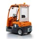 Trattore industriale - Tracto 7t con operatore seduto e vano batteria laterale - Application image