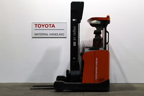 BT Reflex 1,4 ton reach truck med tiltkabine